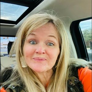 Meet your Posher, Rhonda